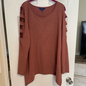 EUC dusty coral long sleeve top with cut out shoulders